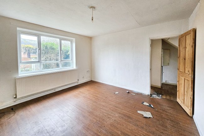 6 Grange Walk, Middleton, Manchester, M24 5GU 3