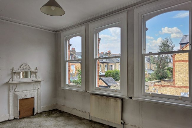 46b Hendricks Avenue, Balham, SW12 8TL 4