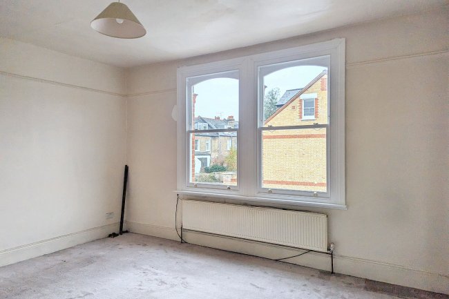 46b Hendricks Avenue, Balham, SW12 8TL 4