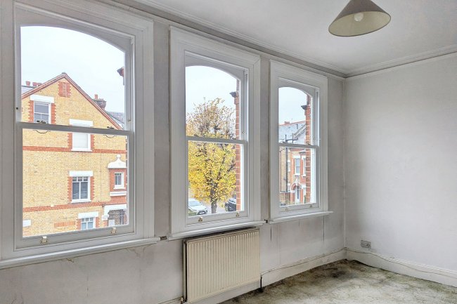 46b Hendricks Avenue, Balham, SW12 8TL 4