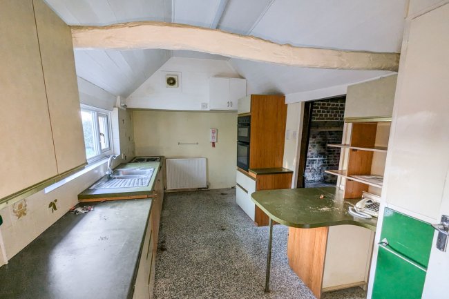 Blindhouse, Blindhouse Lane, Monks Horton, Ashford, TN25 6DP 6