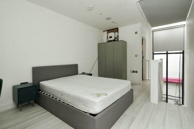 Flat 4 Gloucester Building, Trafalgar Court, Brighton BN1 4FB 8