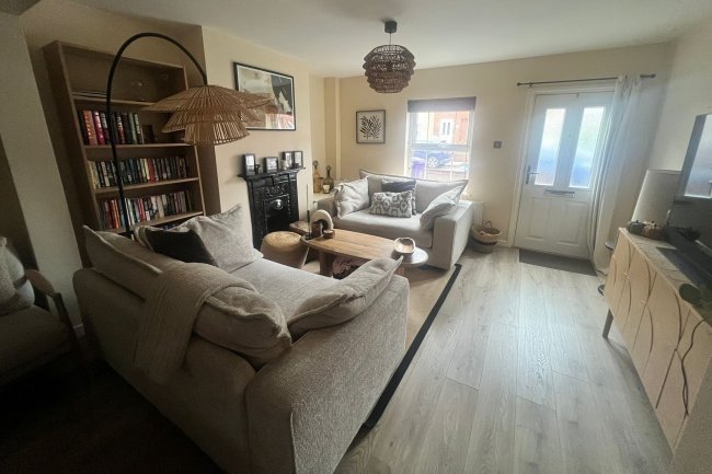 28 Radcliffe Road, Hitchin, Hertfordshire SG5 1QH 3