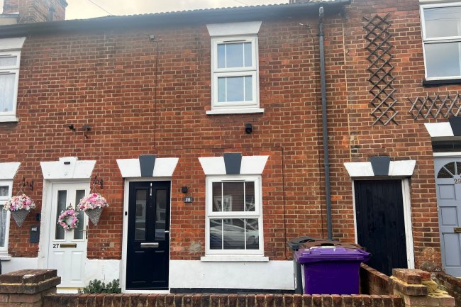 28 Radcliffe Road, Hitchin, Hertfordshire SG5 1QH 3