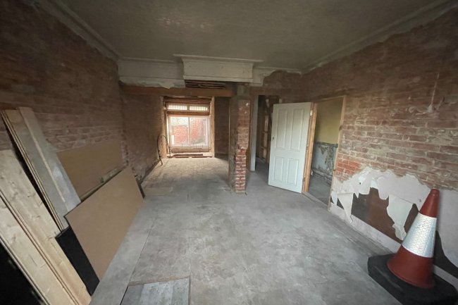 2 Creffield Road, Colchester, Essex CO3 3JB 5