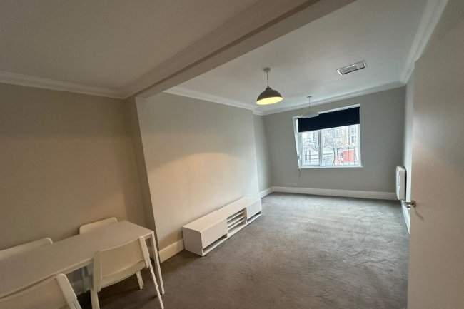 Flat 9, 44-46 First Avenue, Hove, BN3 2FF 2