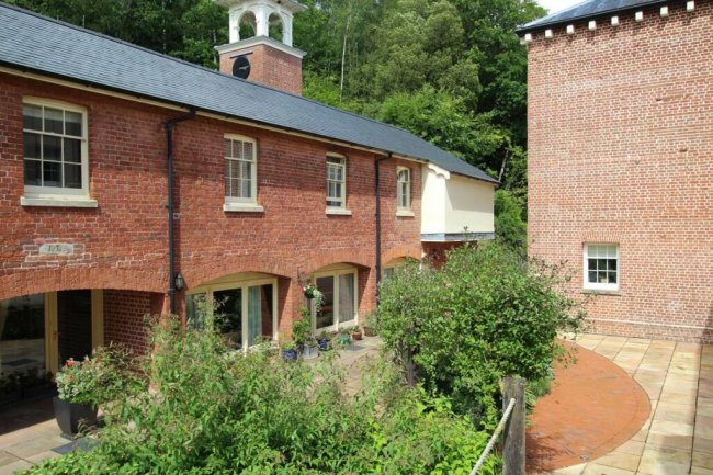 4 The Coach House, Penoyre, Brecon, LD3 9LP 4