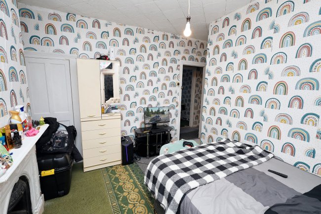 53 Queen Elizabeth Road, Walthamstow, London, E17 6ES 2
