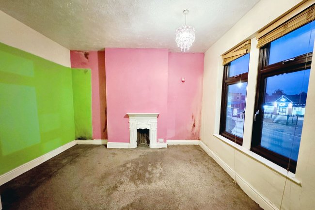 160 Lincoln Road, Peterborough, Cambridgeshire PE1 2NR 8