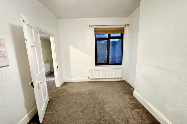 160 Lincoln Road, Peterborough, Cambridgeshire PE1 2NR 8