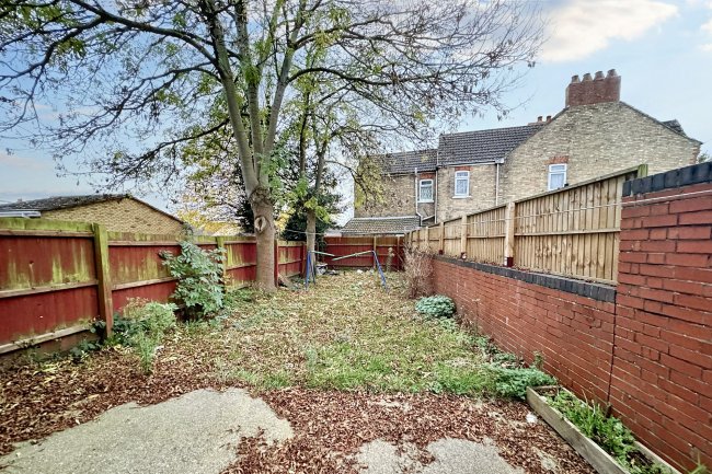 160 Lincoln Road, Peterborough, Cambridgeshire PE1 2NR 8