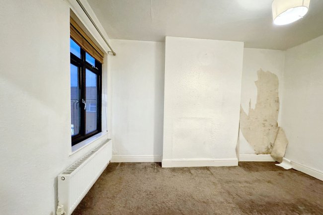 160 Lincoln Road, Peterborough, Cambridgeshire PE1 2NR 8