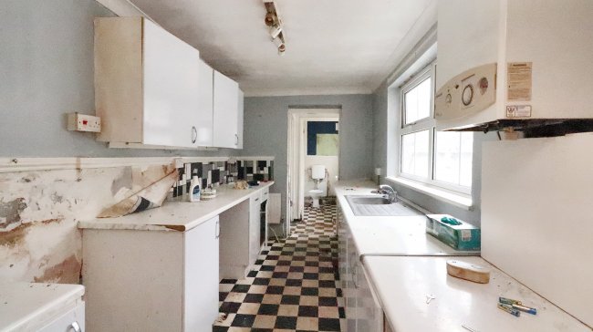 123 Berridge Road, Sheerness, Kent, ME12 2AE 6