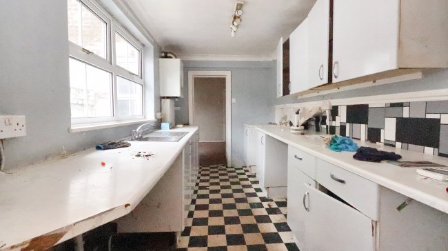 123 Berridge Road, Sheerness, Kent, ME12 2AE 6