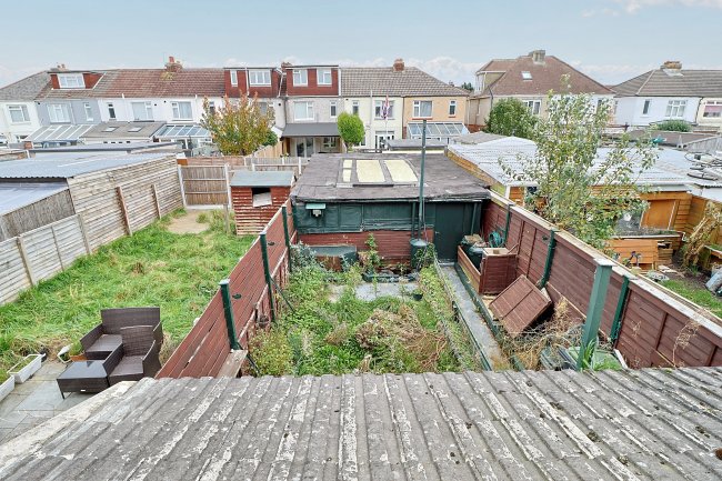 23 Hill Park Road, Gosport, Hampshire, PO12 3EB 4