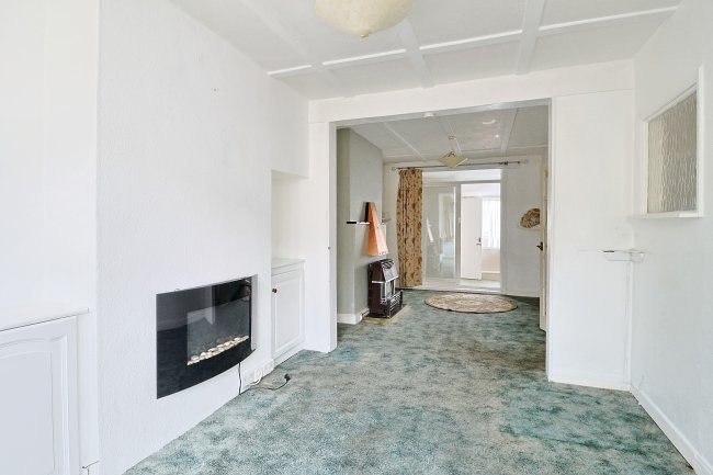 23 Hill Park Road, Gosport, Hampshire, PO12 3EB 4