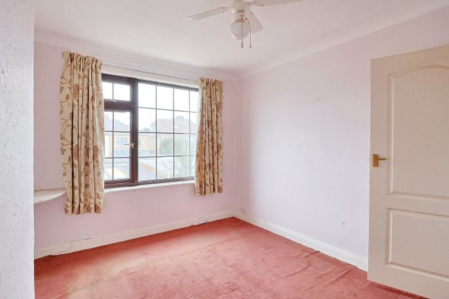23 Hill Park Road, Gosport, Hampshire, PO12 3EB 4
