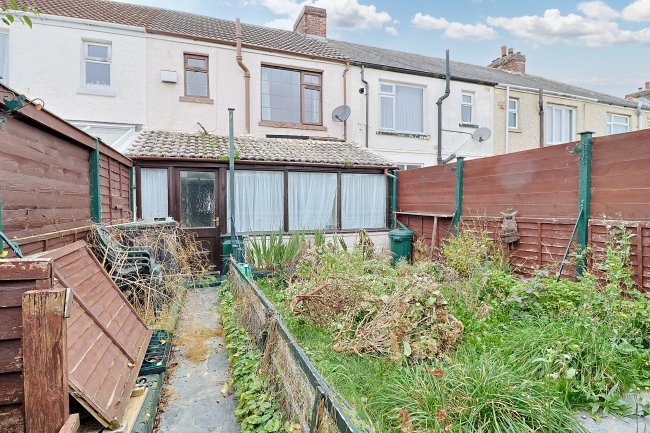 23 Hill Park Road, Gosport, Hampshire, PO12 3EB 4