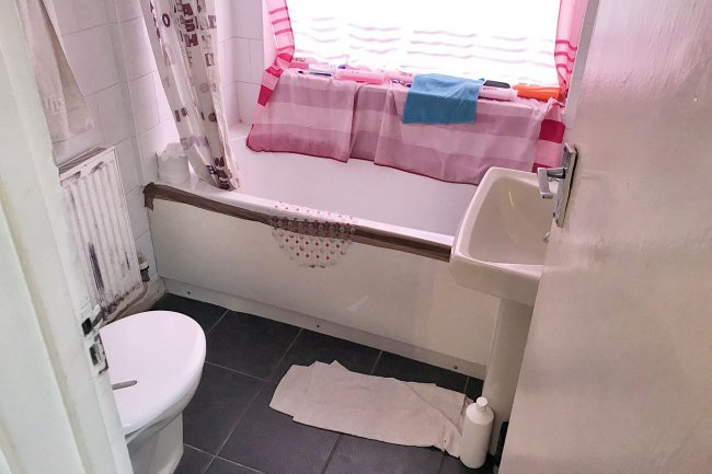 1 Blows Cottages, High Street, Aveley, South Ockendon, RM15 4BH 9