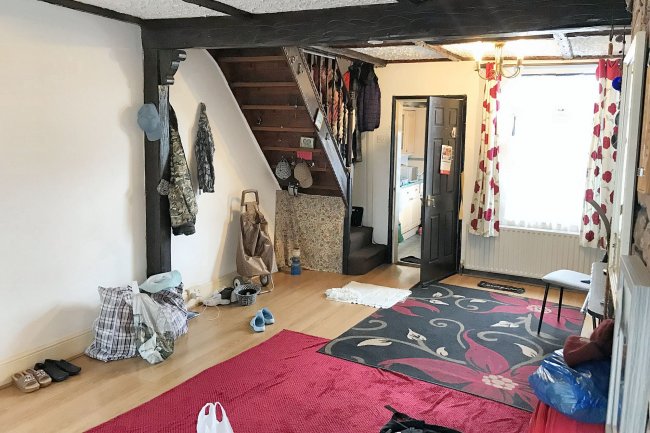 1 Blows Cottages, High Street, Aveley, South Ockendon, RM15 4BH 9