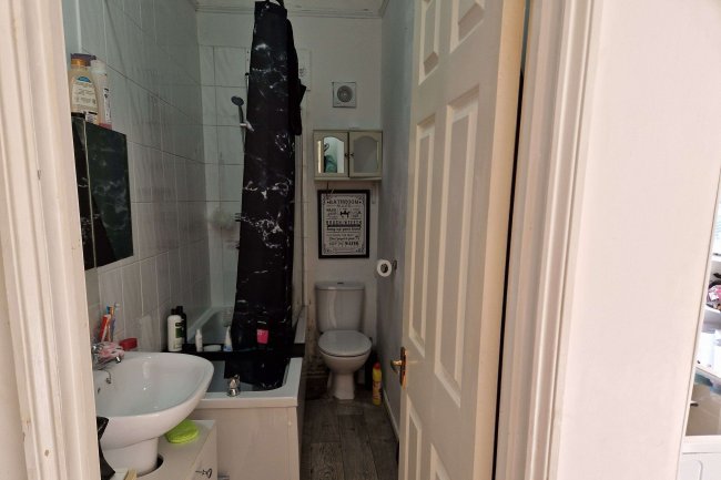 190 Exeter Street, Plymouth, PL4 0NQ 9