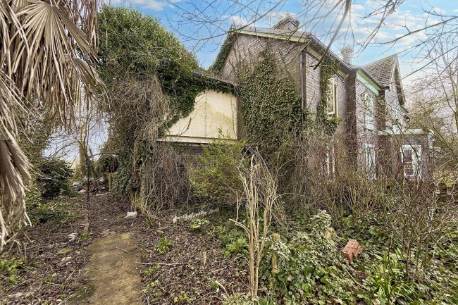 1 Upper Lode Lock Cottages, Forthampton, Gloucester, GL19 4RF 1