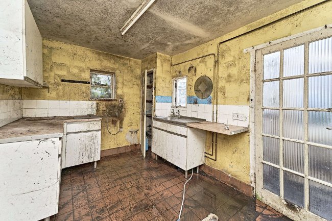 1 Upper Lode Lock Cottages, Forthampton, Gloucester, GL19 4RF 1