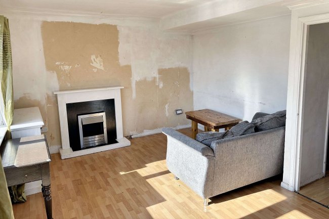 23 Aire Drive, South Ockendon, Essex, RM15 5AP 3