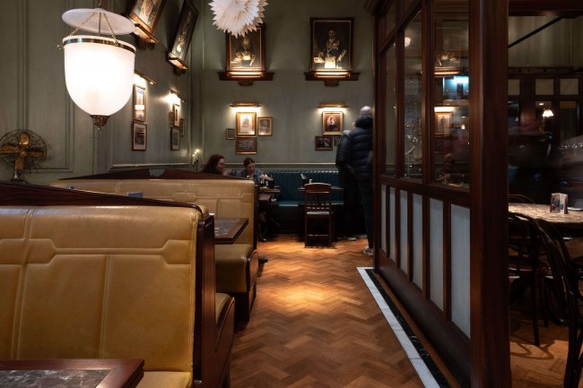 Manchester Hall, 36 Bridge Street, Manchester, M3 3BT 1