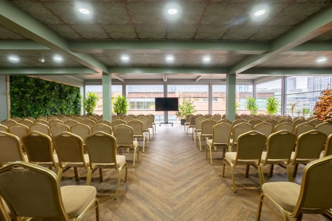 Manchester Hall, 36 Bridge Street, Manchester, M3 3BT 1