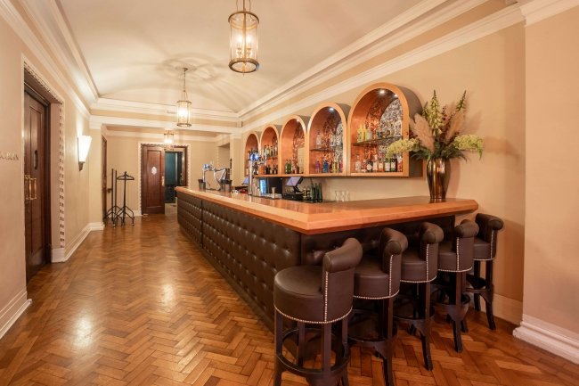 Manchester Hall, 36 Bridge Street, Manchester, M3 3BT 1