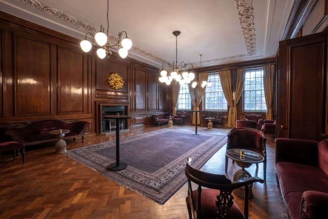 Manchester Hall, 36 Bridge Street, Manchester, M3 3BT 1