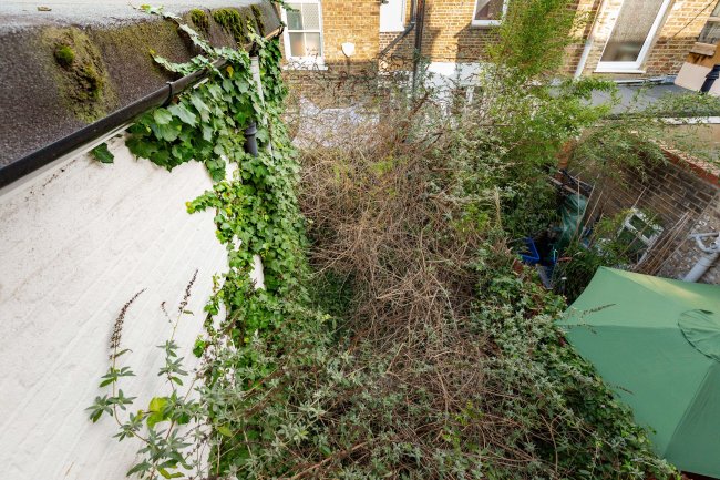 6 Gayford Road, Shepherds Bush, London, W12 9BN 1