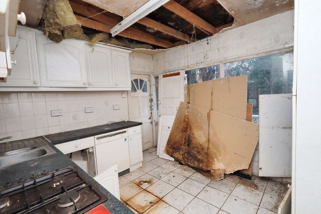 57 Thornton Avenue, West Drayton, Middlesex, UB7 9JU 6