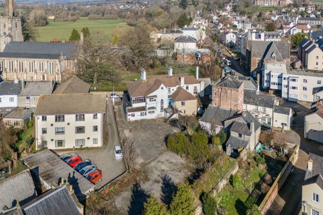 Monmouth Conservative Club, 15 Whitecross Street, Monmouth, NP25 3BY 9