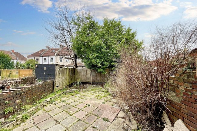 42 Stanley Park, Easton, Bristol, BS5 6DT 8