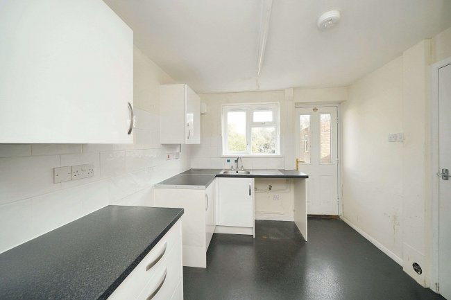 2 Sunnyside, Sulhamstead, Reading, Berkshire, RG7 4BG 5