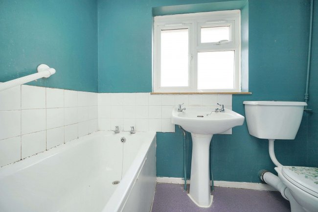 2 Sunnyside, Sulhamstead, Reading, Berkshire, RG7 4BG 5