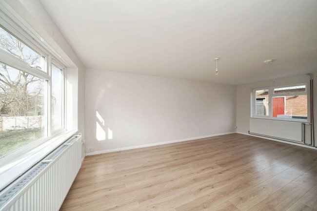 3 Sunnyside, Sulhamstead, Reading, Berkshire, RG7 4BG 6