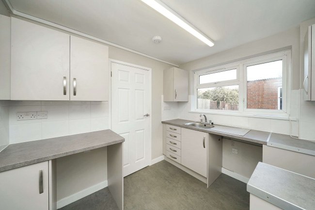 4 Sunnyside, Sulhamstead, Reading, Berkshire, RG7 4BG 6