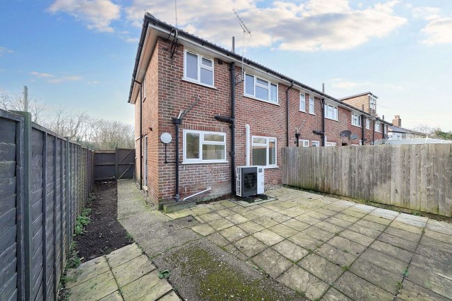 4 Sunnyside, Sulhamstead, Reading, Berkshire, RG7 4BG 6