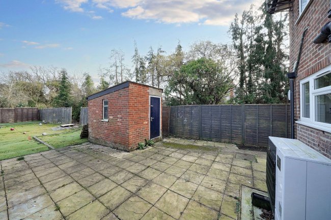 4 Sunnyside, Sulhamstead, Reading, Berkshire, RG7 4BG 6