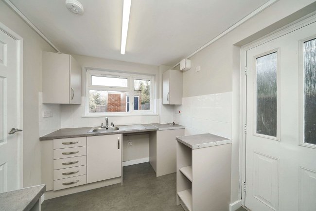 4 Sunnyside, Sulhamstead, Reading, Berkshire, RG7 4BG 6