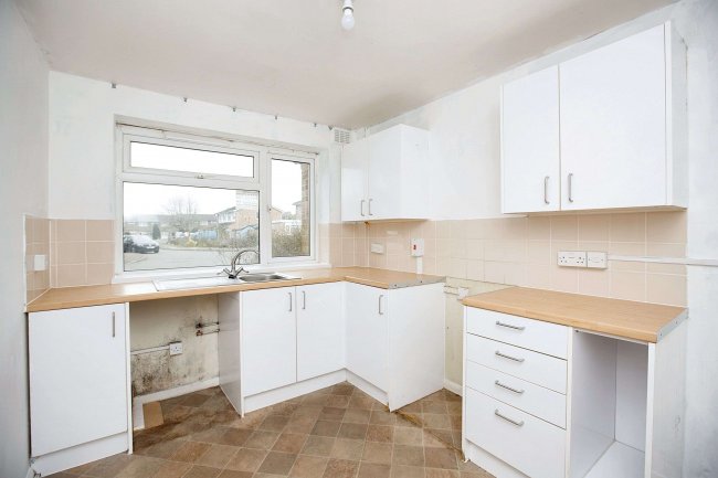 12 Marines Drive, Faringdon, Oxfordshire, SN7 7UG 6