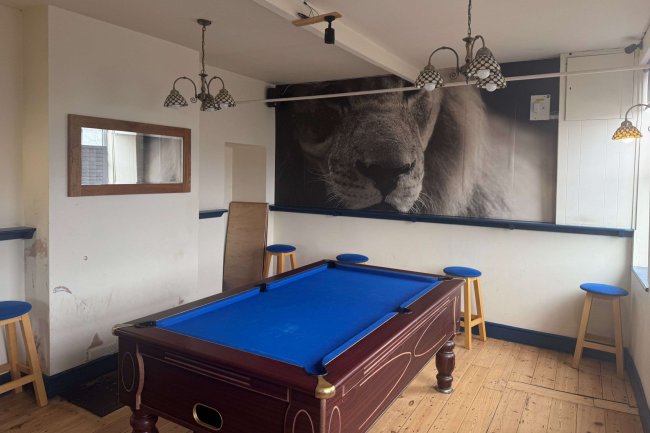 White Lion Public House, 20 Lower Farnham Road, Aldershot GU12 4EA 2