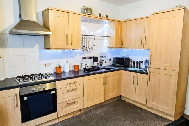 6 Market Street, Weymouth, Dorset DT4 8DD 7