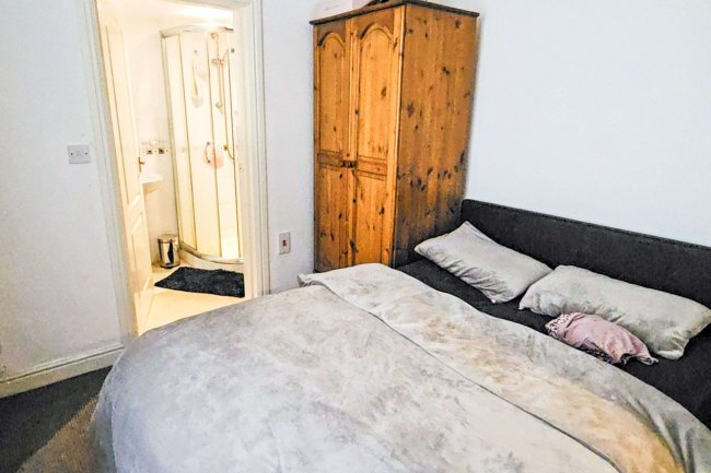 6 Market Street, Weymouth, Dorset DT4 8DD 7