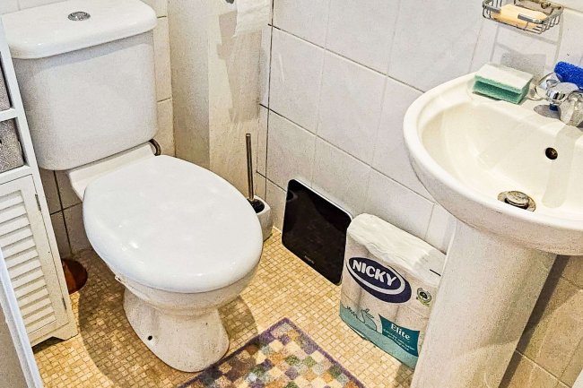 6 Market Street, Weymouth, Dorset DT4 8DD 7