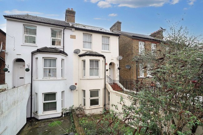 85A & 85B Stoke Road, Slough, Berkshire, SL2 5BJ 4