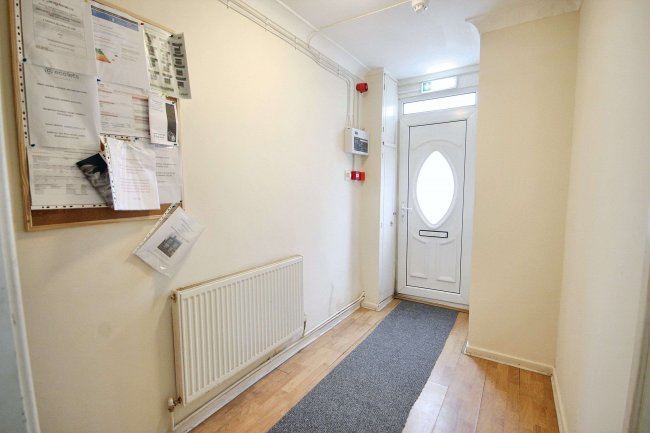 3 Tavistock Street, Luton, Bedfordshire, LU1 3UR 10